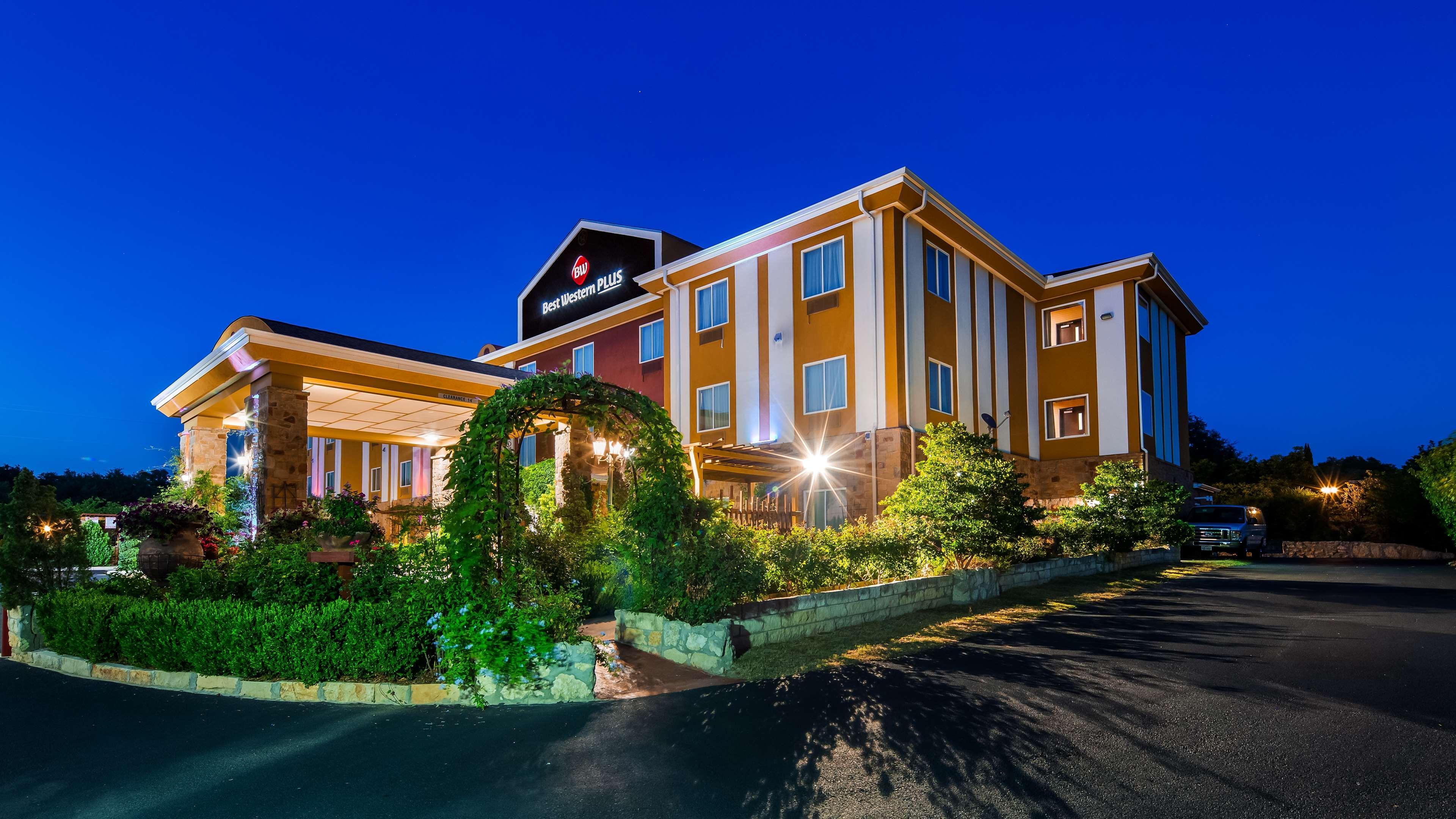 Blanco River Hotel Exterior foto